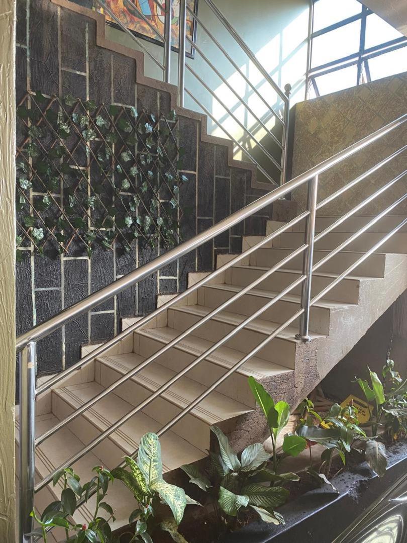 Javelin Hotel , Kampala, Uganda Tula Zewnętrze zdjęcie